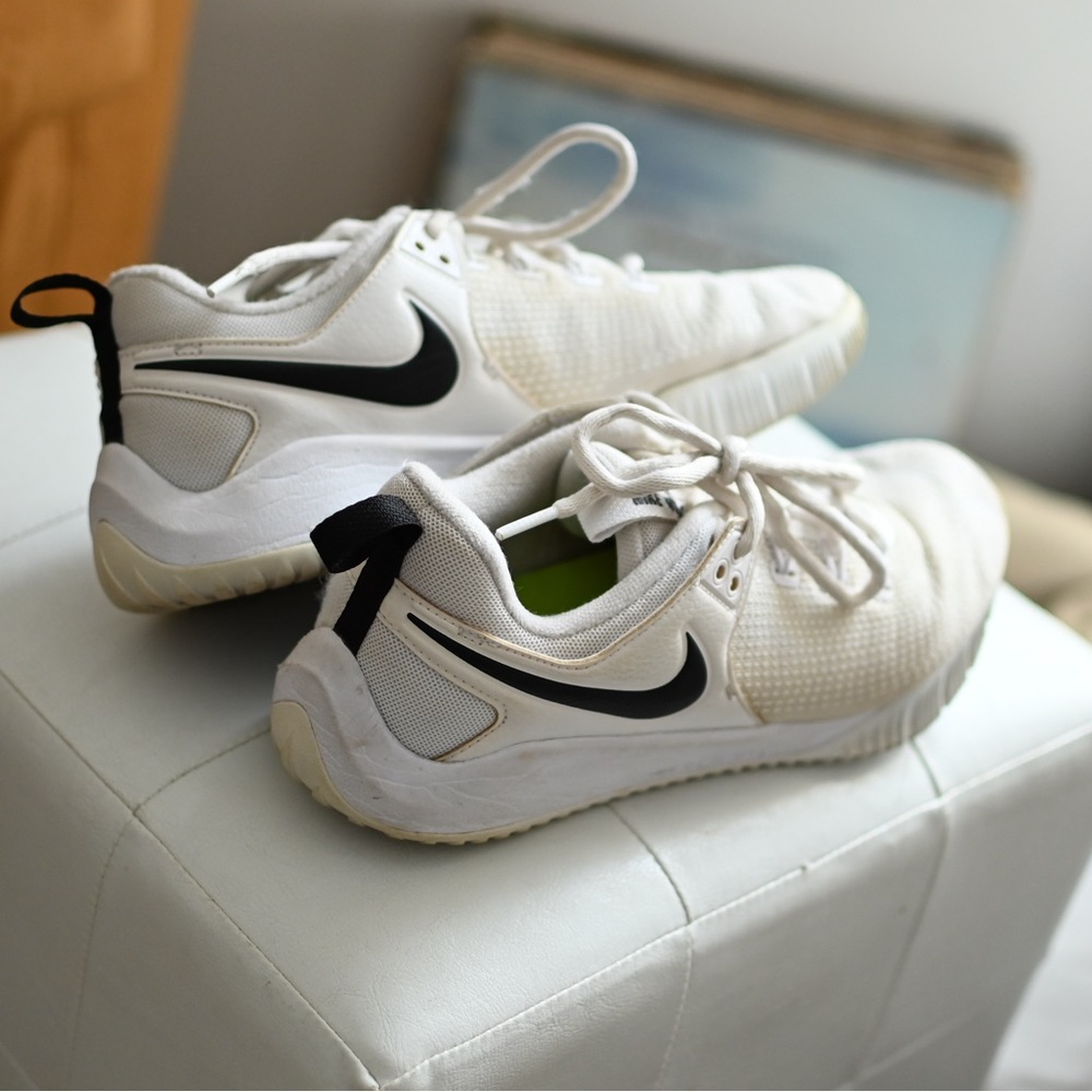Nike volleyball shoes